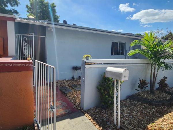 Overtown Villas, 420 NW 8th St, Miami, Florida 33136, image 3