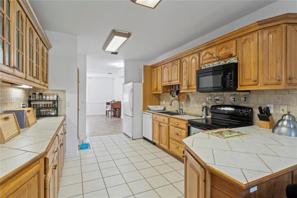 Fla Fruit Lands, 15420 SW 34th Ct, Davie, Florida 33331, image 2