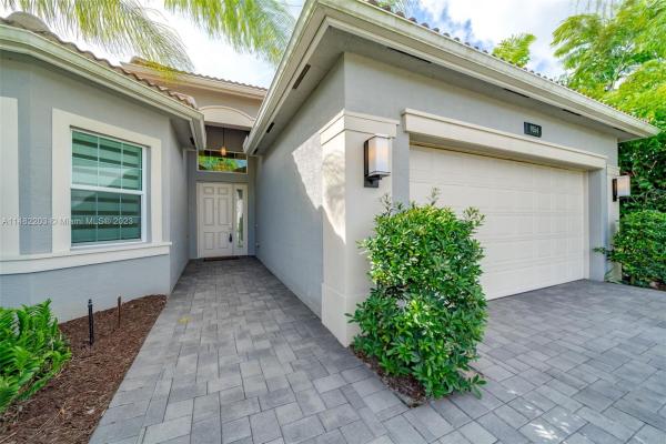 Valencia Sound, 9554 Portugese Pine Grv, Boynton Beach, Florida 33473, image 3