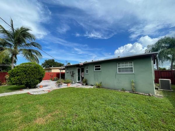 Boulevard Estates, Hollywood, Florida 33024, image 2