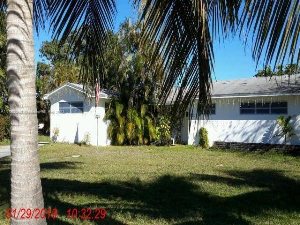 Hallandale Park, 221 SE 9th St, Hallandale Beach, Florida 33009, image 1