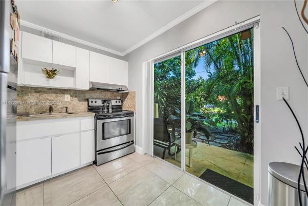 Shores Villas, 8917 NE 4th Ave Rd #8917, Miami Shores, Florida 33138, image 3