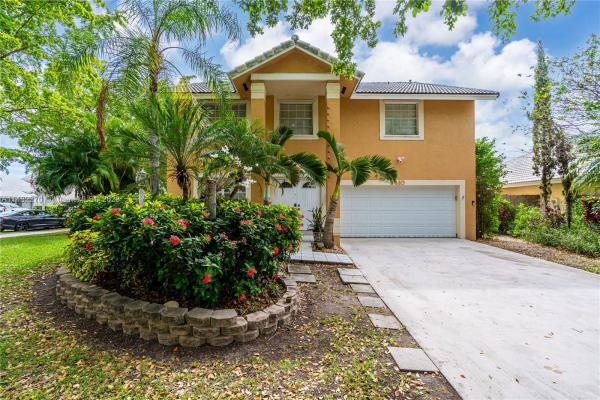 Laguna Point North, 9410 SW 212th Ter, Cutler Bay, Florida 33189, image 1