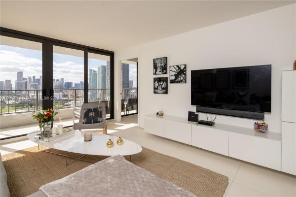 Venetia, 555 NE 15th St #32H, Miami, Florida 33132, image 3