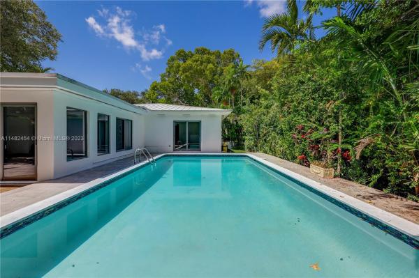 Earleton Shores, 1260 NE 99th St, Miami Shores, Florida 33138, image 2