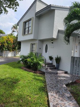 La Arboleda, 10584 NW 8th Ln #A-4, Fountainebleau, Florida 33172, image 1