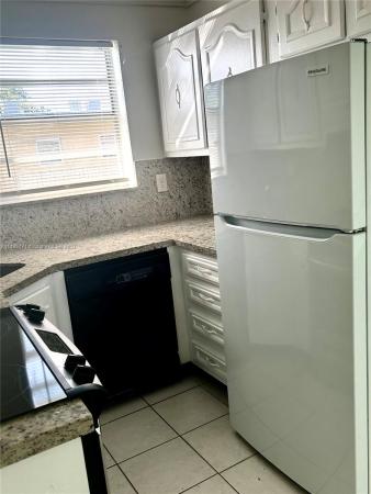 Moonraker, 1975 NE 135th St #3F, North Miami, Florida 33181, image 3