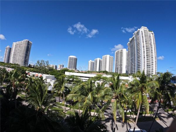 Bayview Point, 3770 NE 171st St #507, North Miami Beach, Florida 33160, image 1
