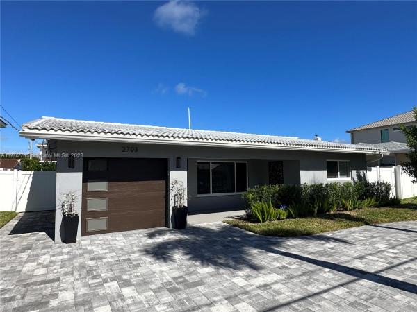 Pompano Isles, 2703 SE 14th St, Pompano Beach, Florida 33062, image 1