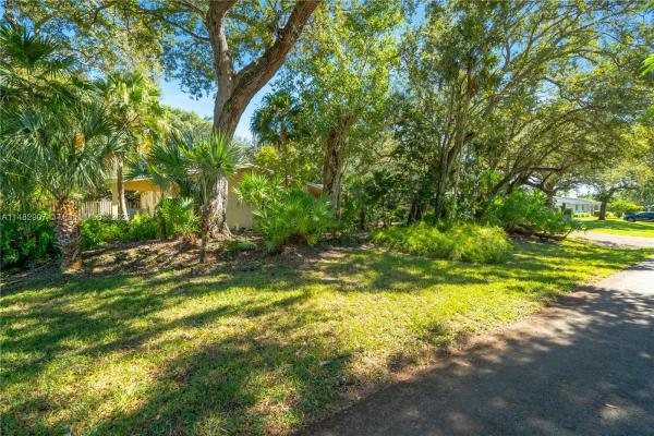 The Oaks, 16531 SW 81st Ave, Palmetto Bay, Florida 33157, image 1
