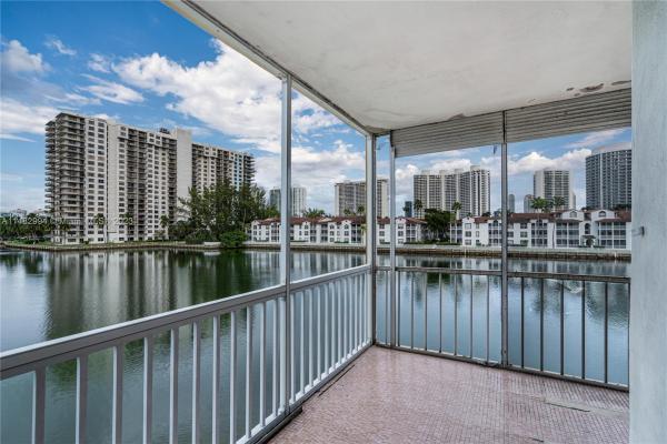 Point East, 2999 Point East Dr #C-314, Aventura, Florida 33160, image 1