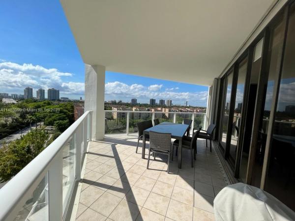 Marina Tower, 19500 Turnberry Way #7D, Aventura, Florida 33180, image 1