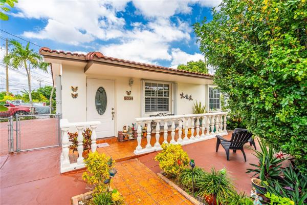 Cobos Fronton, 3901 E 3rd Ct, Hialeah, Florida 33013, image 1