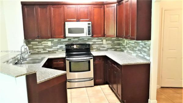 Catalina Place, 6526 Catalina Ln, Tamarac, Florida 33321, image 3