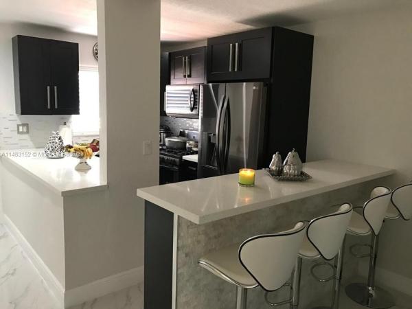 Royal Palm Gardens, 4655 Palm Ave #325, Hialeah, Florida 33012, image 1