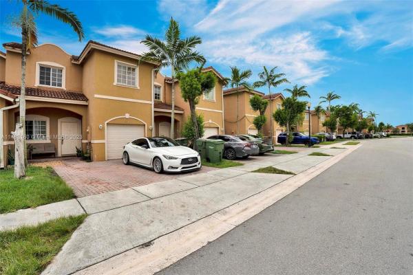 Santa Barbara At Homestead, 2026 SE 3rd Dr, Homestead, Florida 33033, image 3