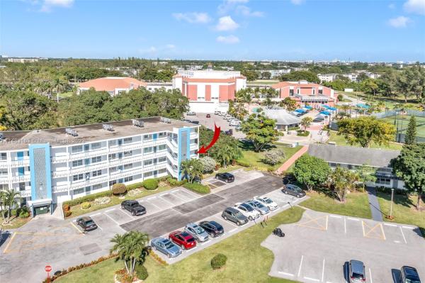 Lyndhurst, 2056 Lyndhurst K, Deerfield Beach, Florida 33442, image 3