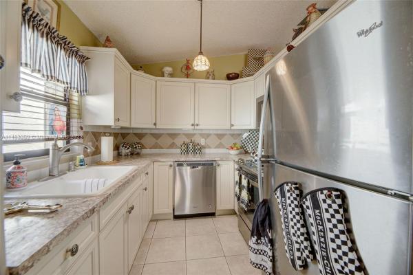 Coquina Lakes, 220 NW 47th Ave, Deerfield Beach, Florida 33442, image 3