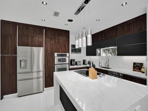 Marina Cove At Harbor Village, 21388 Marina Cove Cir #15-G, Aventura, Florida 33180, image 3