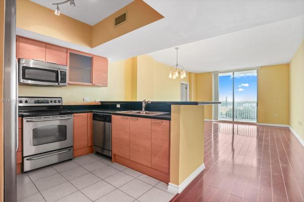 Hollywood Station, 140 S Dixie Hwy #503, Hollywood, Florida 33020, image 1