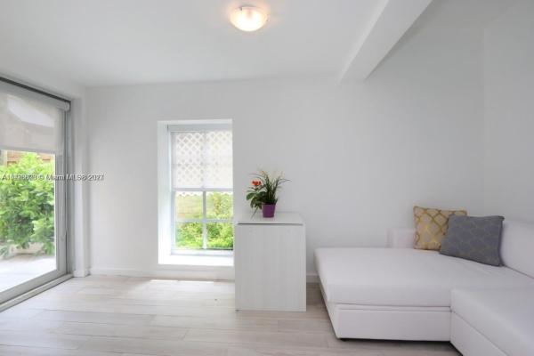 Eva, 1450 Meridian Ave #109, Miami Beach, Florida 33139, image 3