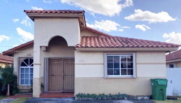 Berkshire West, 9082 NW 111th Ter, Hialeah Gardens, Florida 33018, image 1