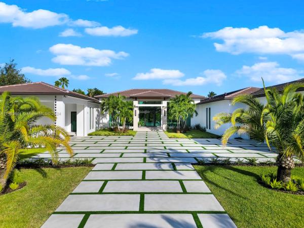 Casa Barsky, 11501 SW 67th Ave, Pinecrest, Florida 33156, image 1