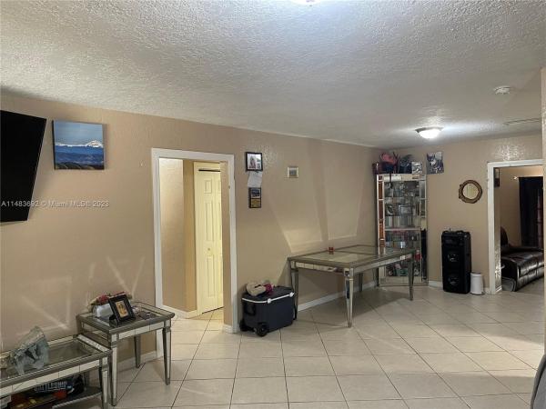 King Robert, Homestead, Florida 33030, image 3