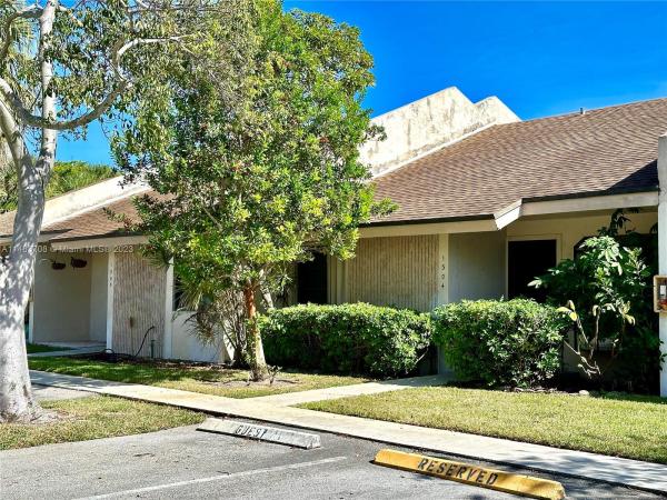 Pines Of Oakland Forest, 2780 S Oakland Forest Dr #1304, Oakland Park, Florida 33309, image 1