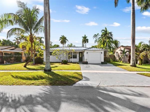 Orangebrook Golf Estates, 714 N 31st Ave, Hollywood, Florida 33021, image 1