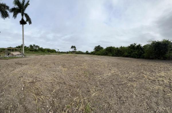 Unincorporated Dade County, Florida 33187, image 1
