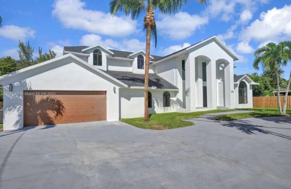 1035 NE 107th St, Unincorporated Dade County, Florida 33161, image 3
