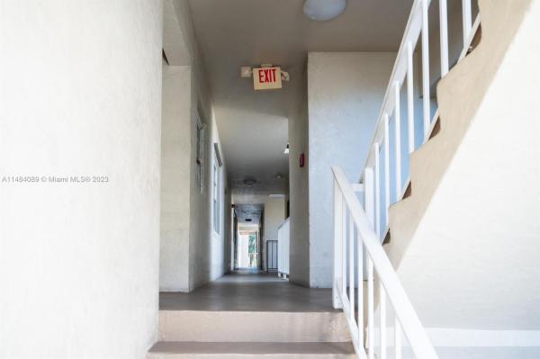 Kings Creek South, 7715 SW 86th St #A2-307, Kendall, Florida 33143, image 3