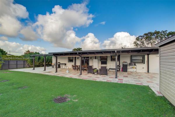Fairway Estates, 15300 SW 109th Ave, Kendall, Florida 33157, image 2