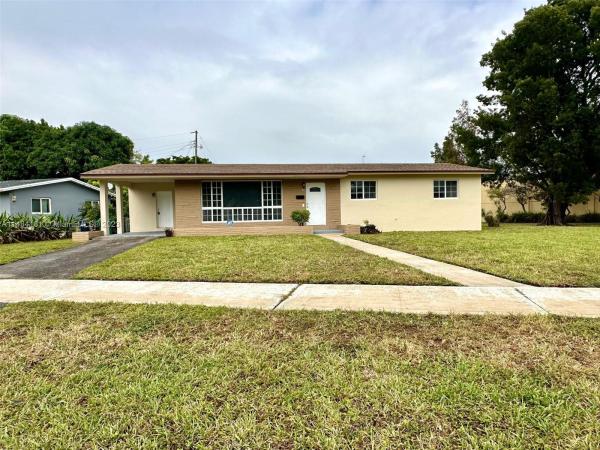 Cravero Cloverleaf Estates, 821 NW 173rd Ter, Miami Gardens, Florida 33169, image 3
