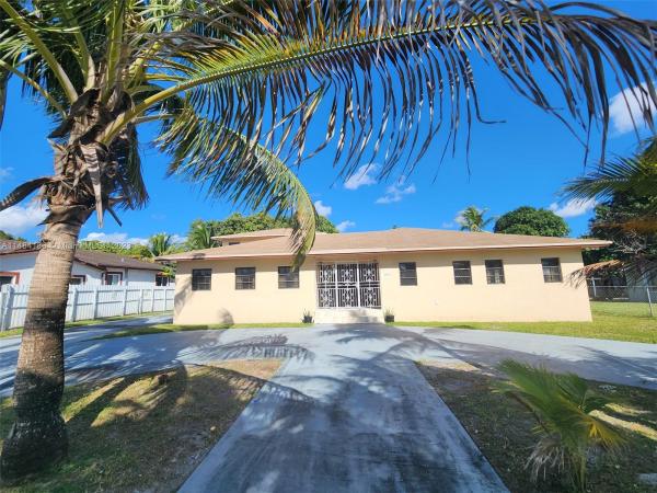 Bankers, 3405 NW 180th St, Miami Gardens, Florida 33056, image 1