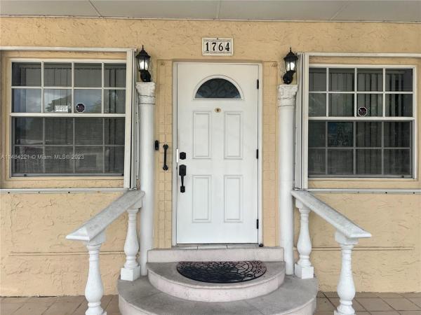 Durniers, 1764 SW 17th St, Miami, Florida 33145, image 2