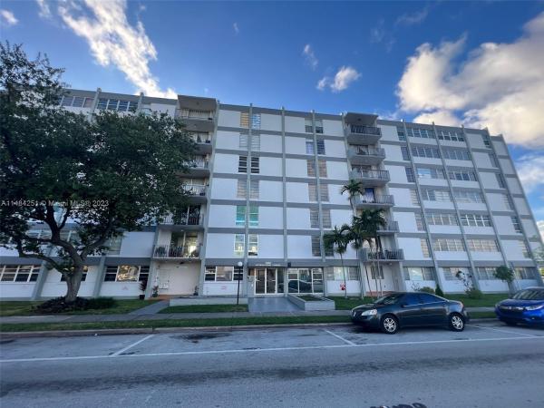 International Towers, 1400 SW 27th Ave #501, Miami, Florida 33145, image 1