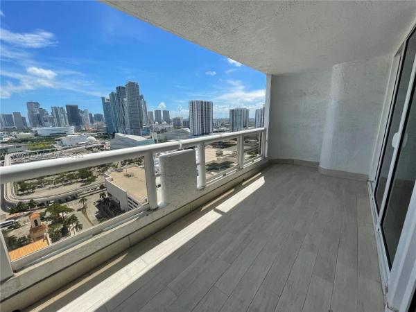 The Grand, 1717 N Bayshore Dr #A-3152, Miami, Florida 33132, image 3