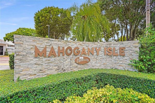 Mahogany Key, 10421 Mahogany Key Cir #204, The Hammocks, Florida 33196, image 3