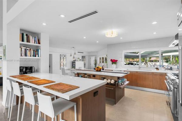 Keystone Island, 2415 Magnolia Dr, North Miami, Florida 33181, image 2