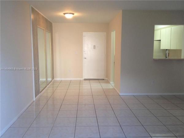 Kendall Acres, 10397 N Kendall Dr #W1, Kendall, Florida 33176, image 3