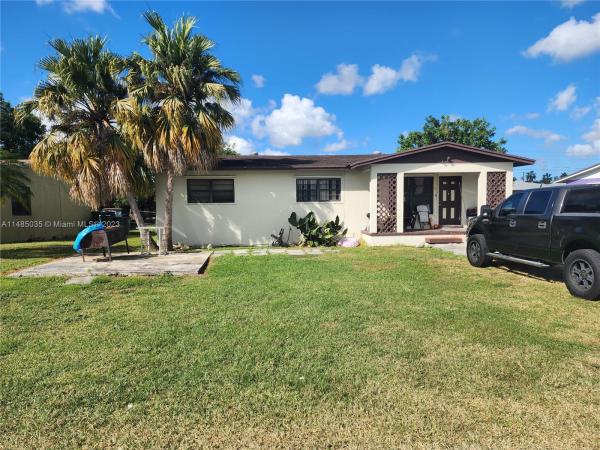 Oak Park, 224 NW 14th St, Belle Glade, Florida 33430, image 1