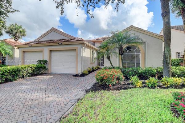 Emerald Pointe, 7883 Lake Sands Dr, Delray Beach, Florida 33446, image 2