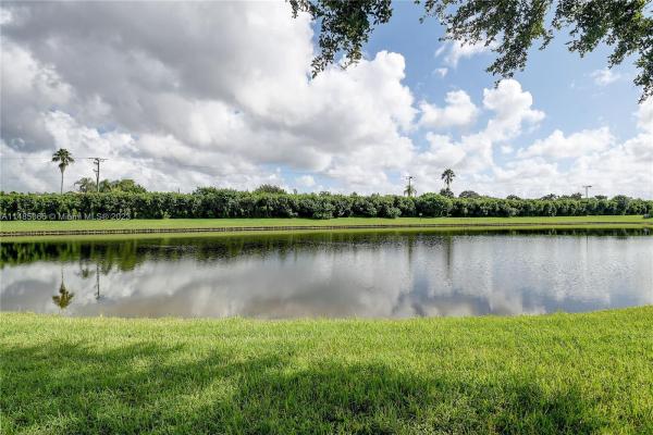 Emerald Pointe, 7883 Lake Sands Dr, Delray Beach, Florida 33446, image 3