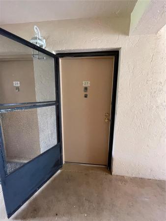Hampton Court, 5821 Washington St #27, Hollywood, Florida 33023, image 2