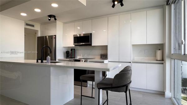 West Bay Plaza, 1688 West Ave #907, Miami Beach, Florida 33139, image 3