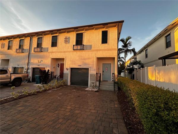 Regal Palm Square, 750 SW 12th St #750, Florida City, Florida 33034, image 1