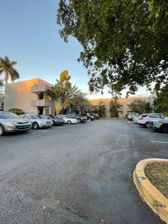 Park East, 10 NW 87 Ave #210, Fountainebleau, Florida 33172, image 1