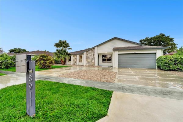 Heftler Homes, 8911 NW 79th St, Tamarac, Florida 33321, image 1